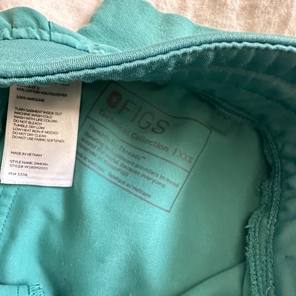 Figs XXS - Picture 3 of 4